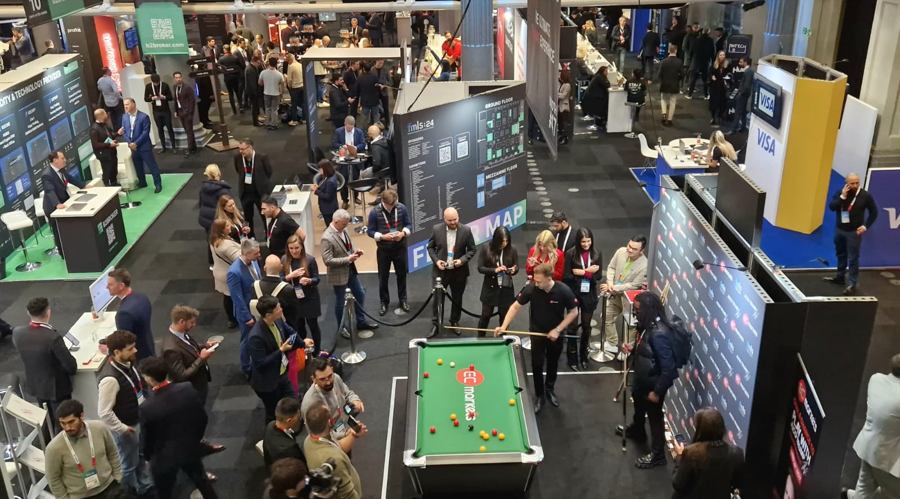 由于产量创新高、气候条件温和及合约到期的影响,美国天然气期货出现进一步下跌,价格跌幅达到 5%。